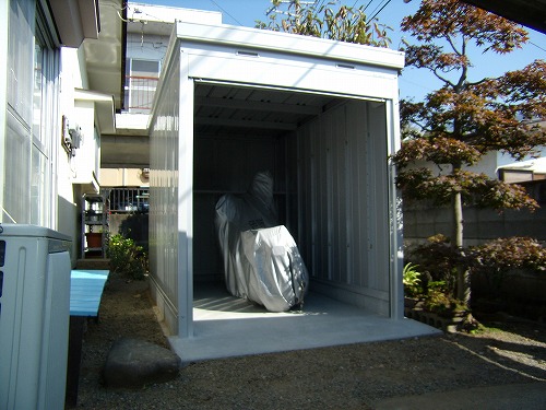 バイク保管庫　完成