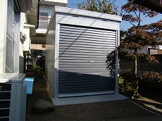 バイク保管庫　完成